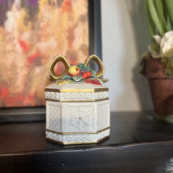 1996 Fitz and Floyd “snowy woods” collection trinket decore - Picture 2 of 6